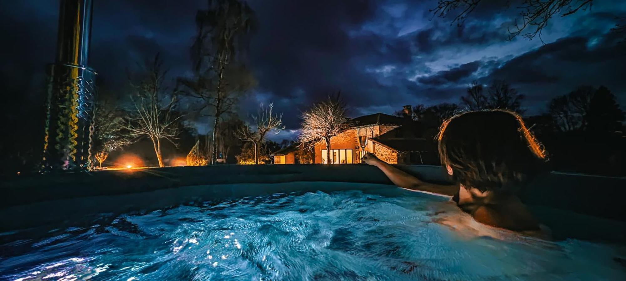 Villa Tagibao Avec Piscine Chauffee Et Spa Lesterps Dış mekan fotoğraf